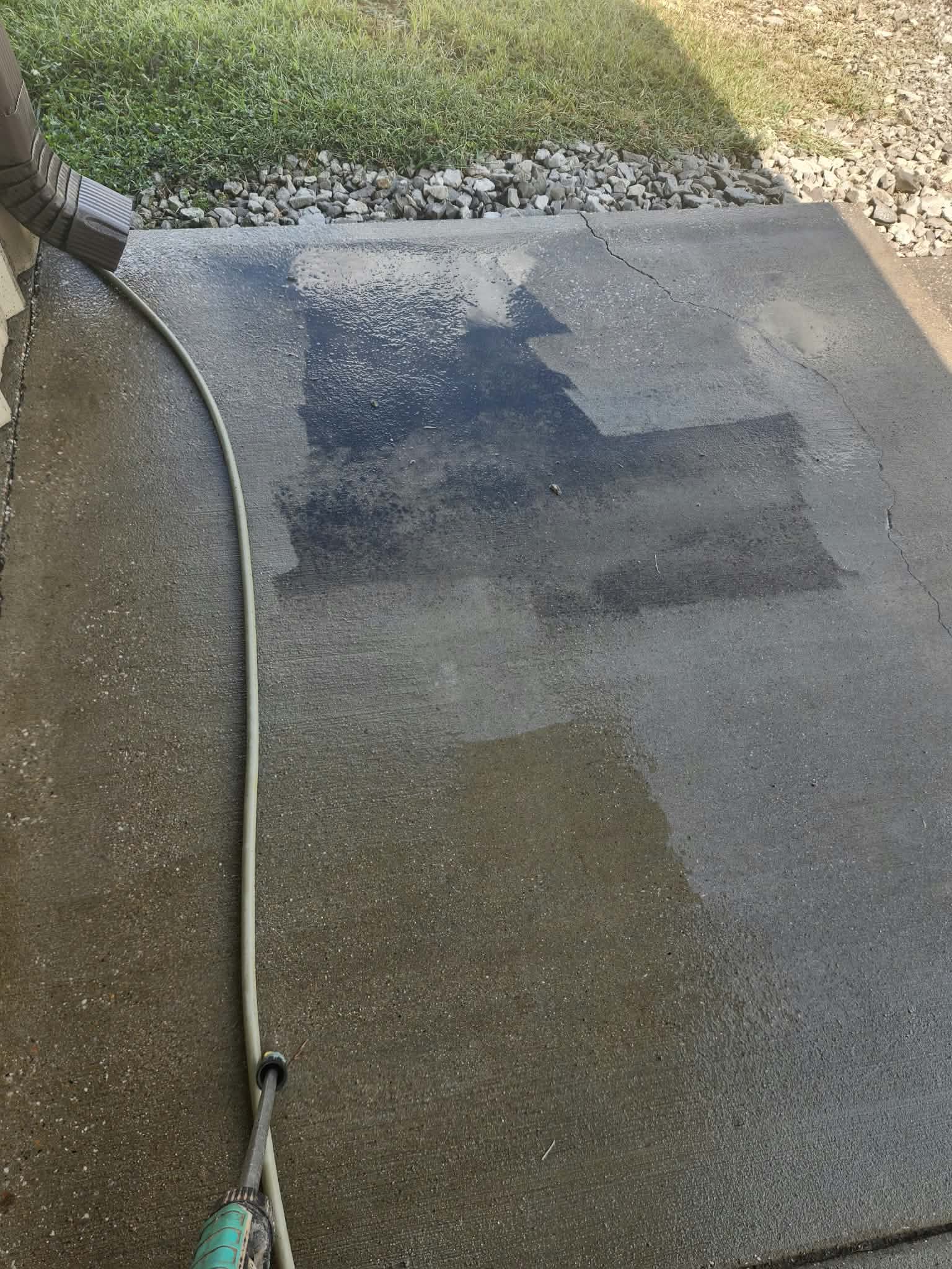 Driveway & Concrete Cleaning